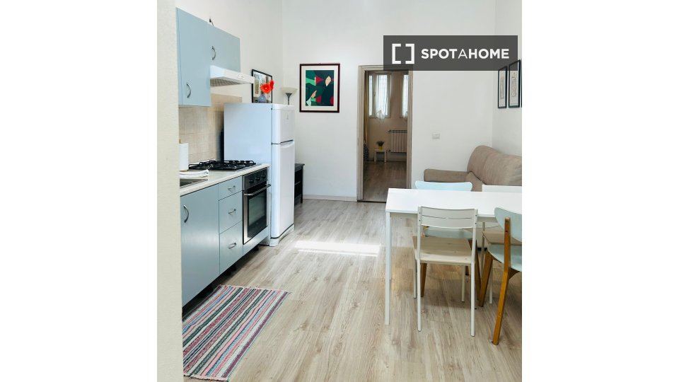Double room Milan, 2 beds, 70m² — photo 5