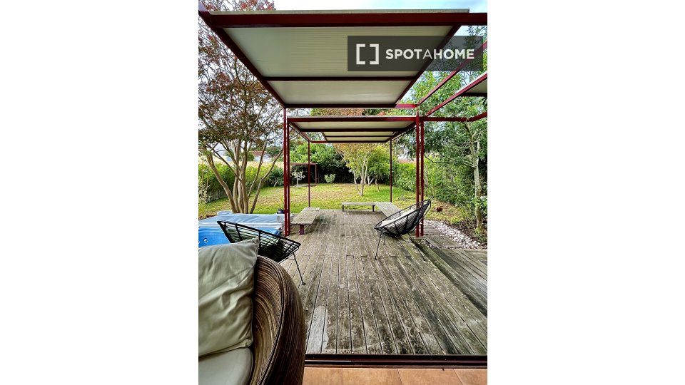 Apartment Lisbon, 4 beds, 120m² — photo 15