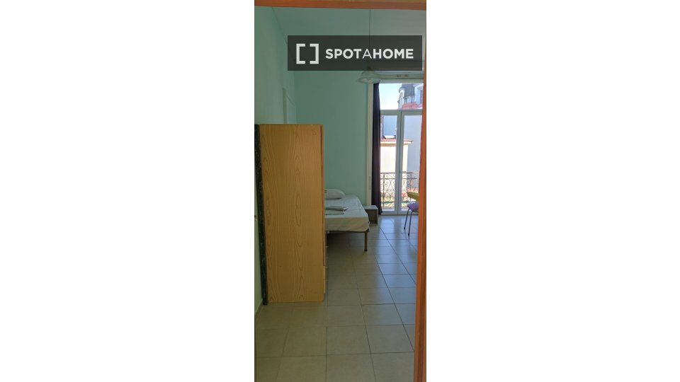Double room Naples, 5 beds, 120m² — photo 11