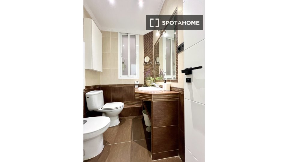 Apartment Madrid, 2 beds, 65m² — photo 7