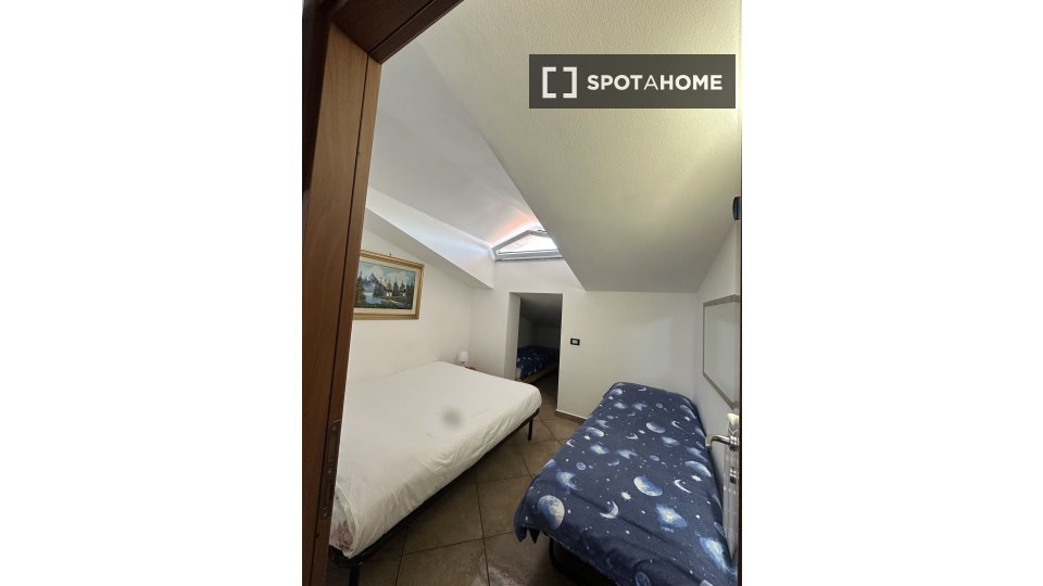 Double room Milan, 4 beds — photo 12