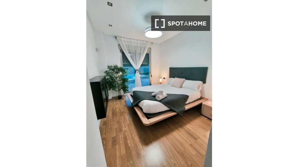 Apartment Valencia, 3 beds, 140m² — photo 4