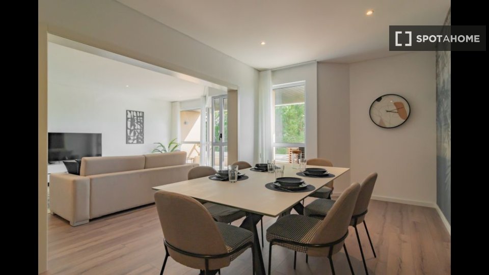 Apartment Lisbon, 3 beds — photo 2