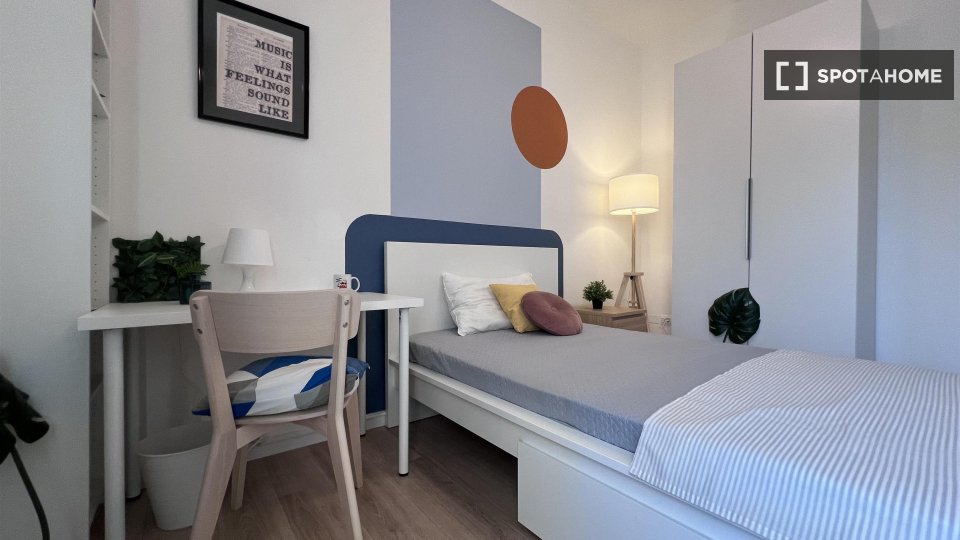 Double room Bologna, 3 beds — photo 3