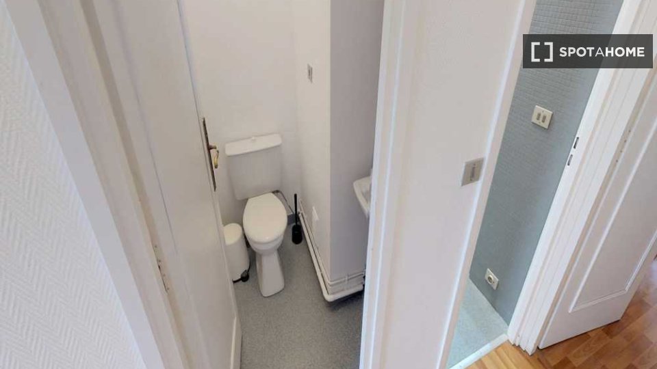 Double room Lille, 5 beds, 110m² — photo 9
