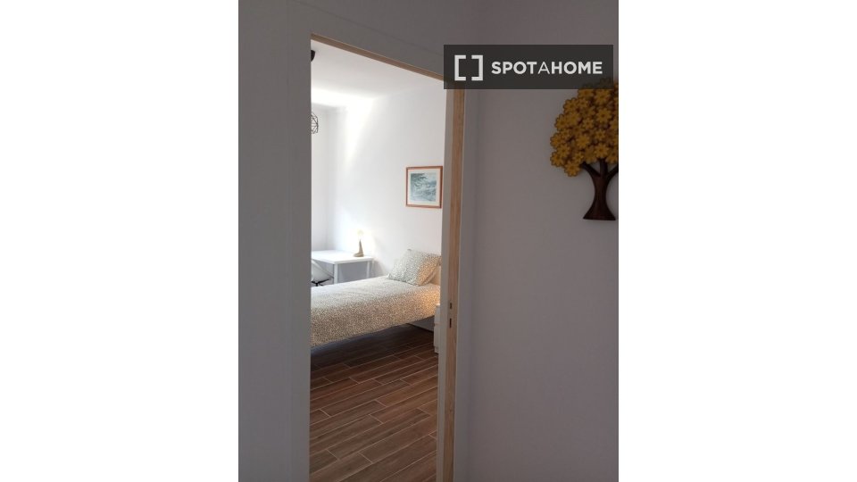 Double room Porto, 5 beds, 170m² — photo 14