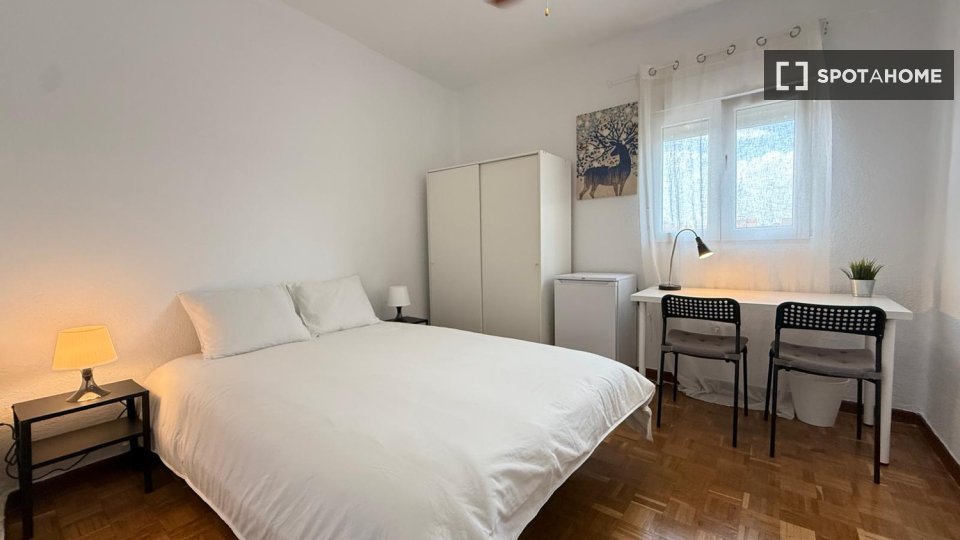 Double room Madrid, 4 beds — photo 29