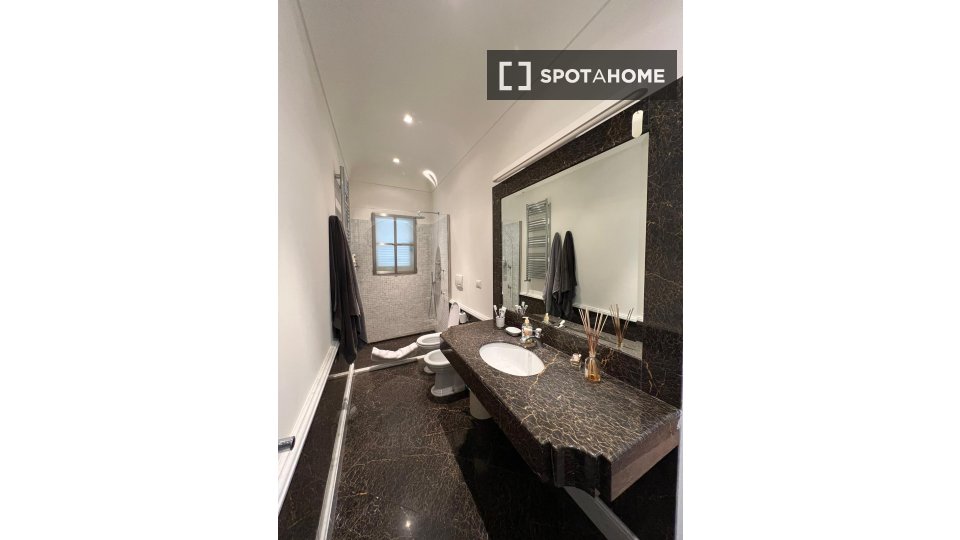 Apartment Florence, 2 beds, 150m² — photo 5