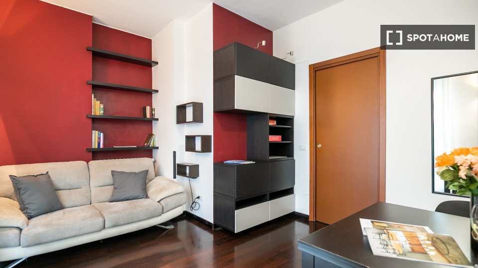 Apartment Milan, 1 bed, 37m² — photo 3