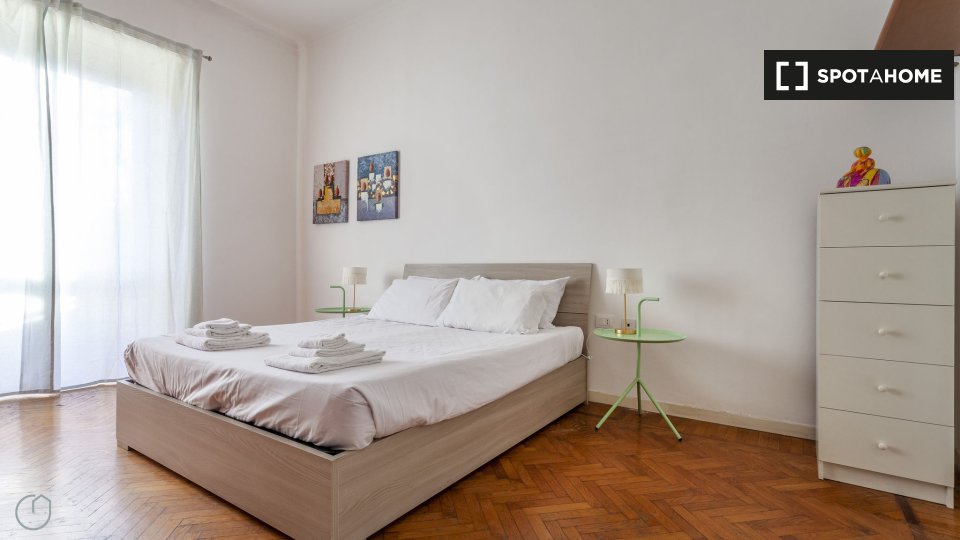 Apartment Milan, 1 bed, 63m² — photo 2