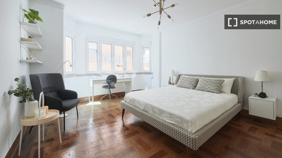 Double room Lisbon, 7 beds — photo 1