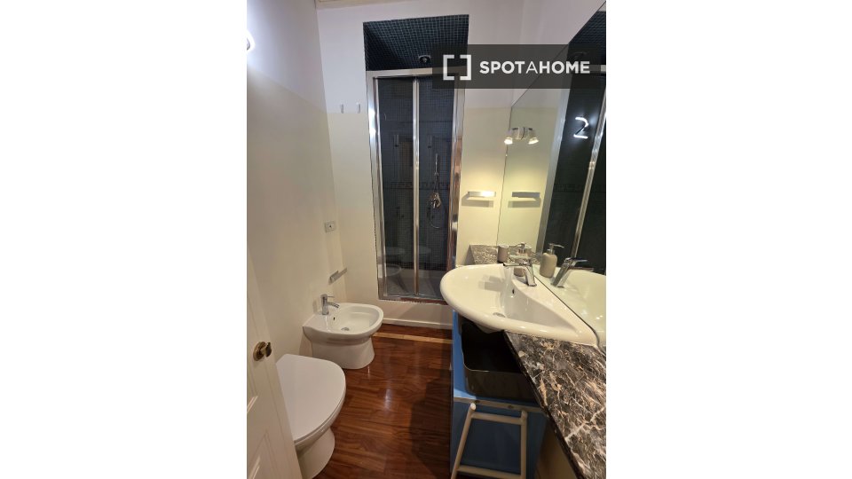 Double room Rome, 4 beds, 102m² — photo 14