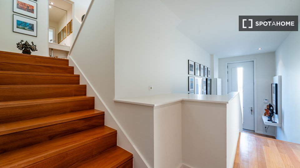Apartment Porto, 3 beds, 202m² — photo 4