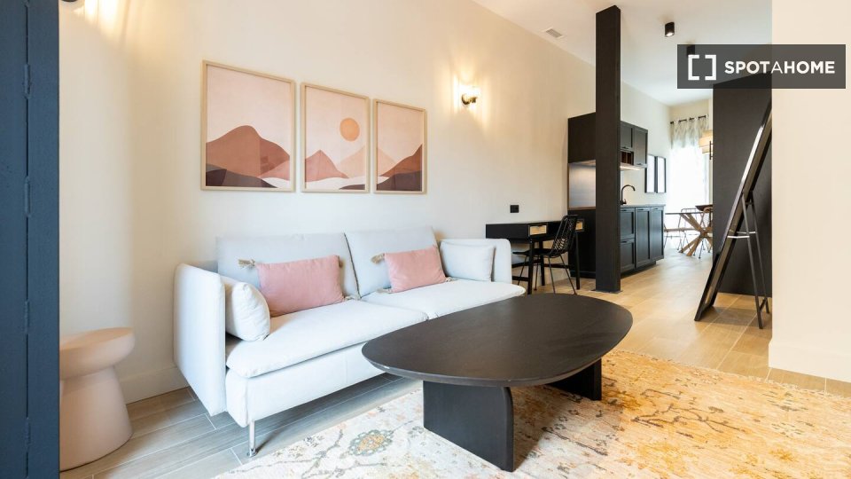 Apartment Madrid, 2 beds — photo 2