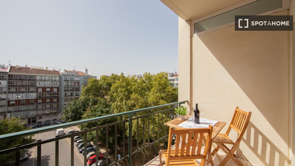 Apartment mono Lisbon, 60m² — photo 1