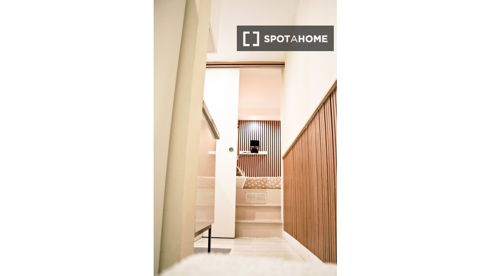 Apartment Lisbon, 1 bed, 32m² — photo 30