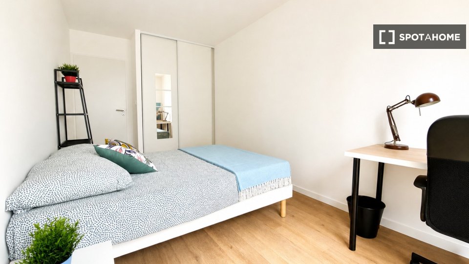 Chambre double Paris, 4 chambres — photo 26