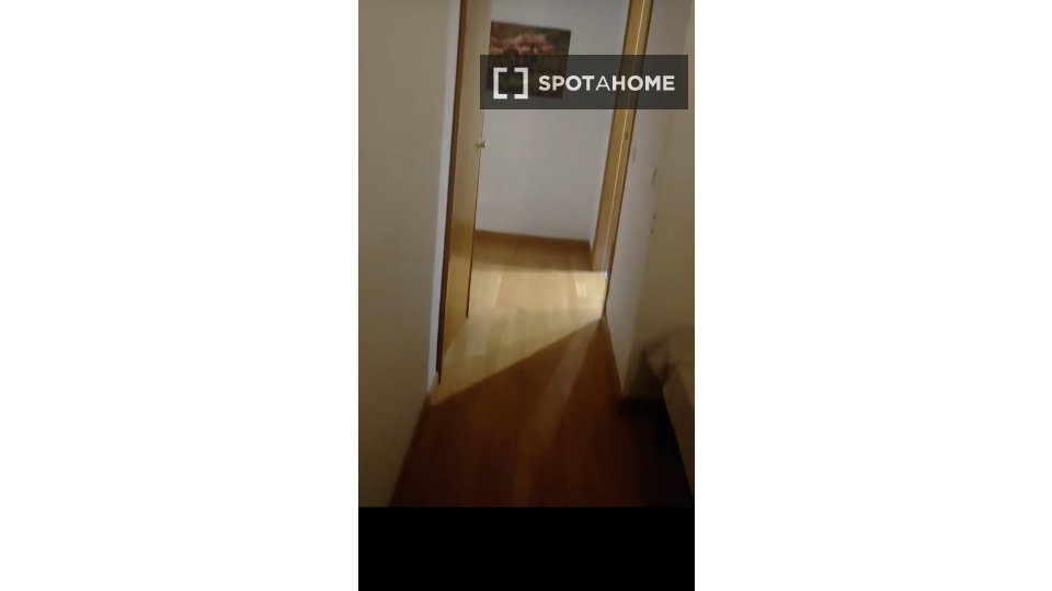 Double room Madrid, 4 beds — photo 15