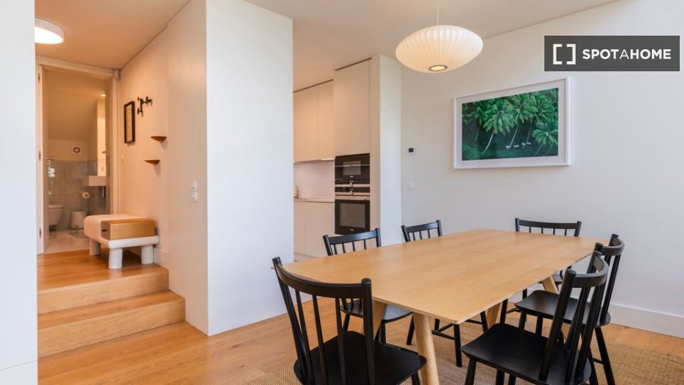 Apartment Lisbon, 3 beds — photo 13