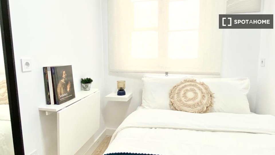 Double room Madrid, 9 beds — photo 4