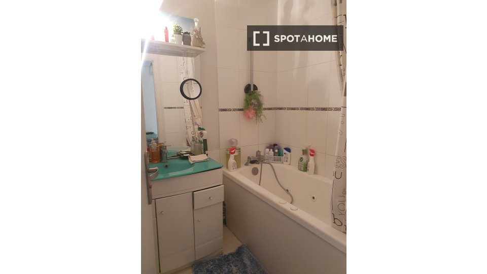 Double room Paris, 3 beds, 90m² — photo 4