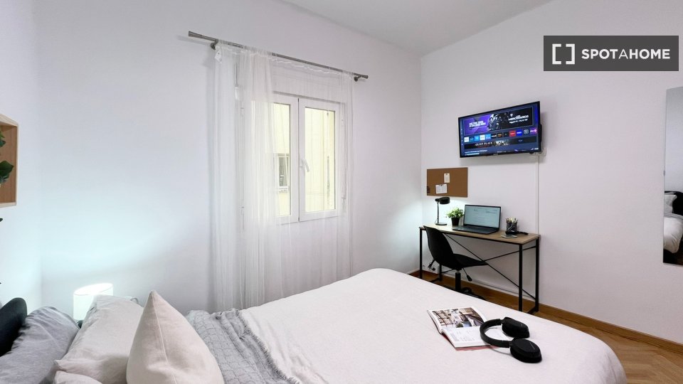 Double room Madrid, 7 beds — photo 11