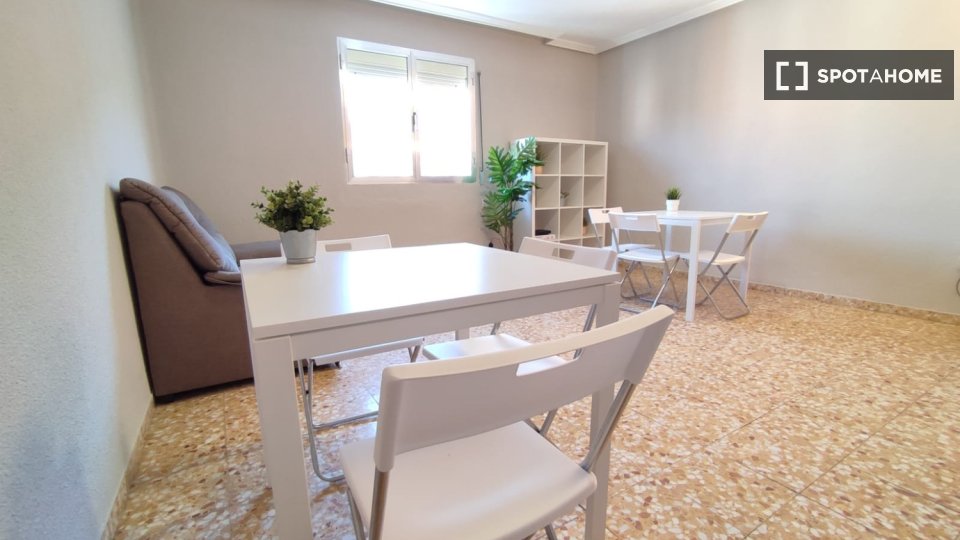 Chambre double Madrid, 4 chambres — photo 14