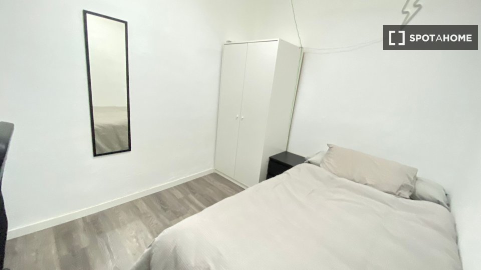 Double room Madrid, 10 beds — photo 19