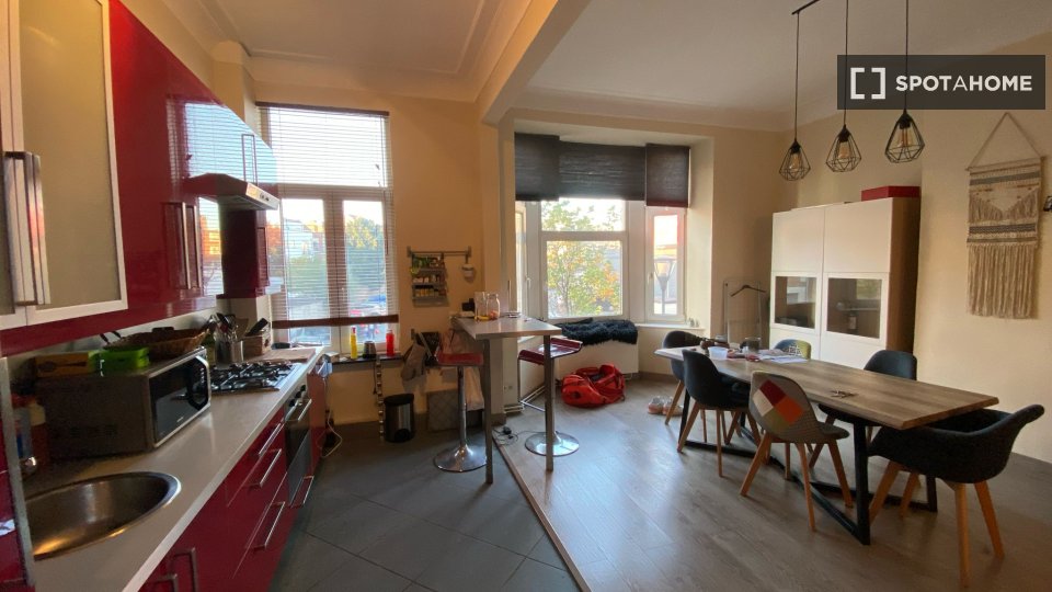 Apartment Brussels, 1 bed, 77m² — photo 1