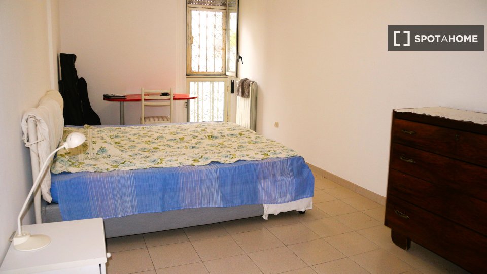 Double room Rome, 5 beds — photo 28