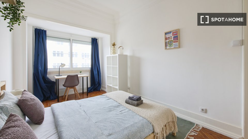 Double room Lisbon, 10 beds — photo 53