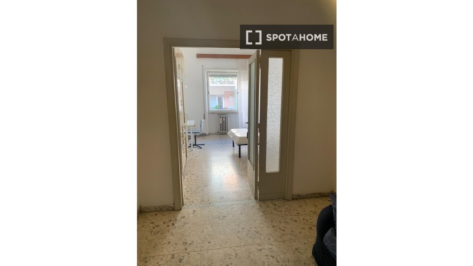Double room Rome, 5 beds — photo 3