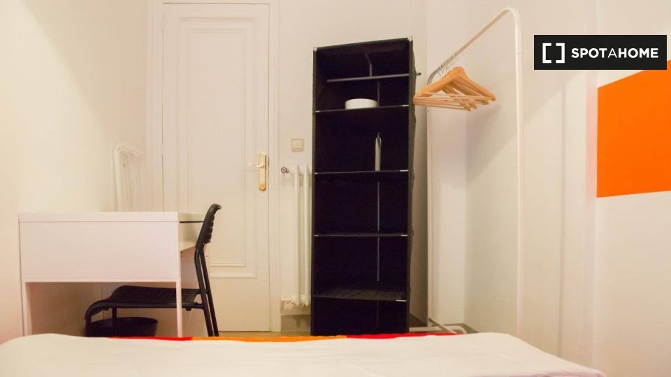 Double room Barcelona, 7 beds, 150m² — photo 4