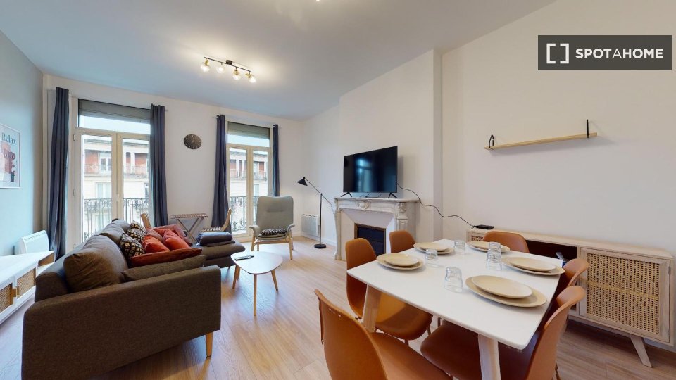 Double room Marseille, 18 beds — photo 3