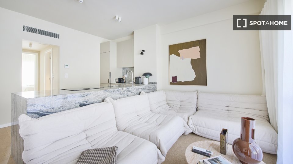 Apartment Lisbon, 1 bed — photo 2