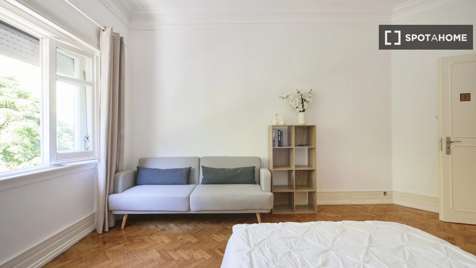 Double room Lisbon, 10 beds — photo 13