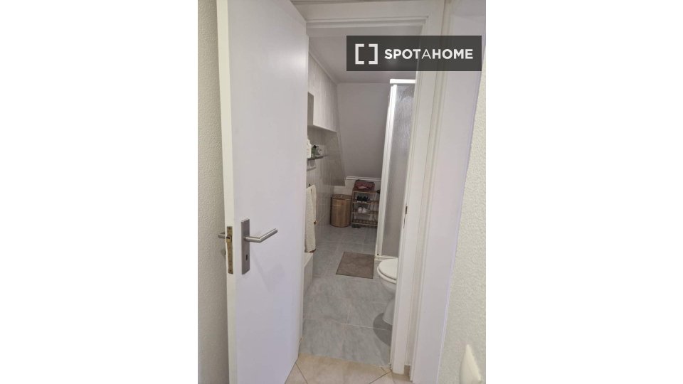 Apartment mono Lisbon, 40m² — photo 1