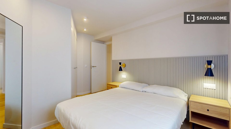Apartment Madrid, 4 beds, 80m² — photo 5