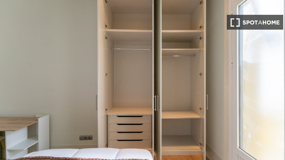 Double room Madrid, 6 beds — photo 3