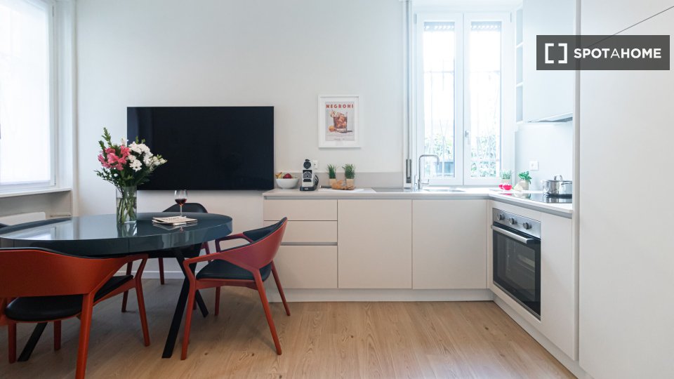 Apartment Milan, 1 bed, 70m² — photo 12