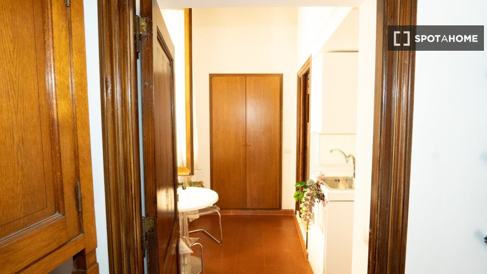 Apartment Rome, 1 bed, 35m² — photo 2
