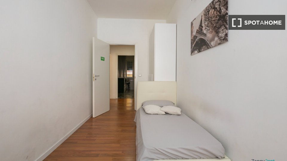 Double room Milan, 12 beds — photo 2
