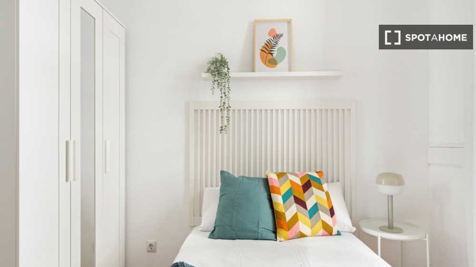 Double room Madrid, 7 beds — photo 24