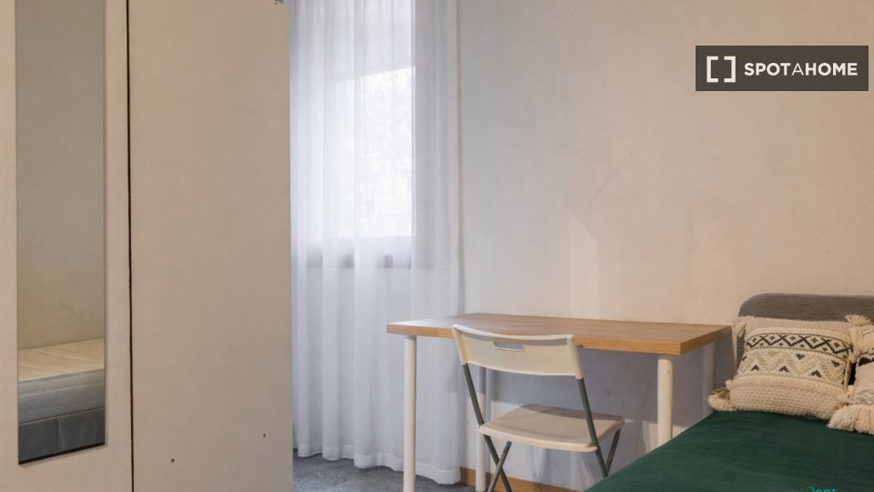 Double room Bologna, 11 beds — photo 1
