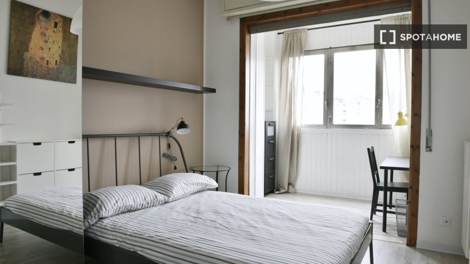 Double room Milan, 5 beds — photo 7