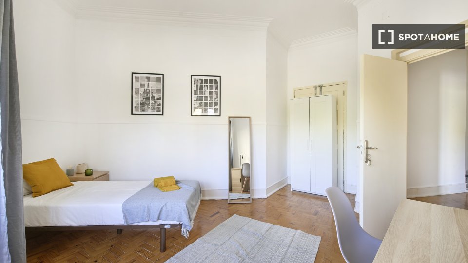 Double room Lisbon, 7 beds — photo 3