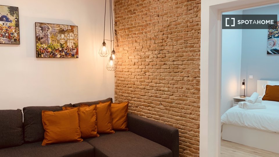 Apartamento de 1 dormitorio en alquiler en lavapié