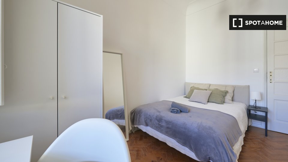 Double room Lisbon, 12 beds — photo 12