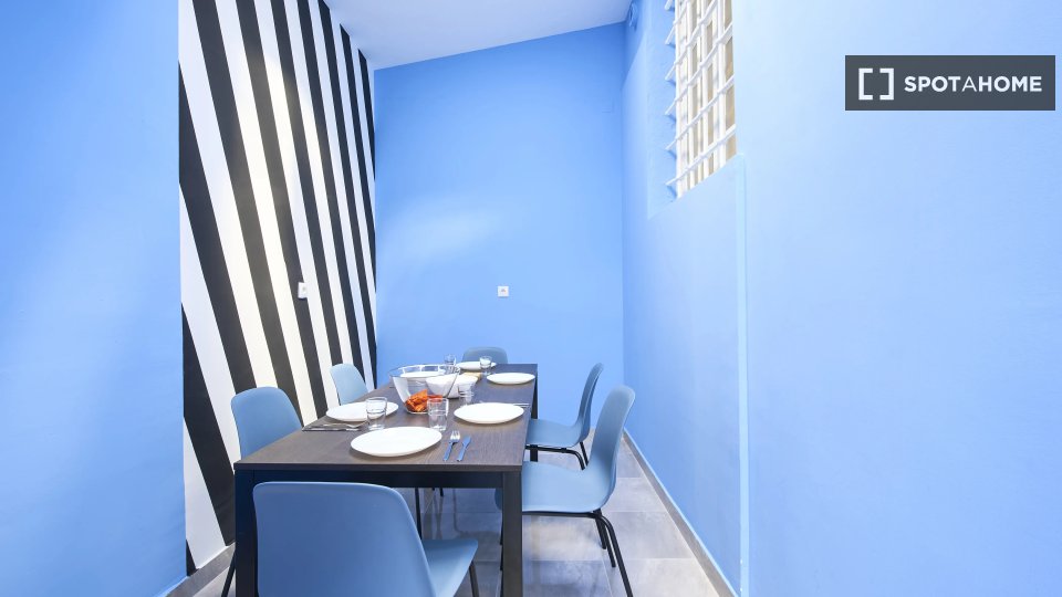 Double room Lisbon, 13 beds — photo 8