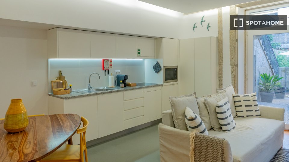 Apartment Porto, 1 bed, 103m² — photo 5